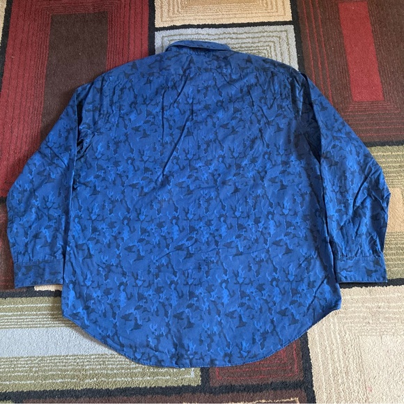 Calvin Klein Blue Camo Slim Fit Button Up Shirt Long Sleeve Men's Sz 17 32/33 - Picture 3 of 7